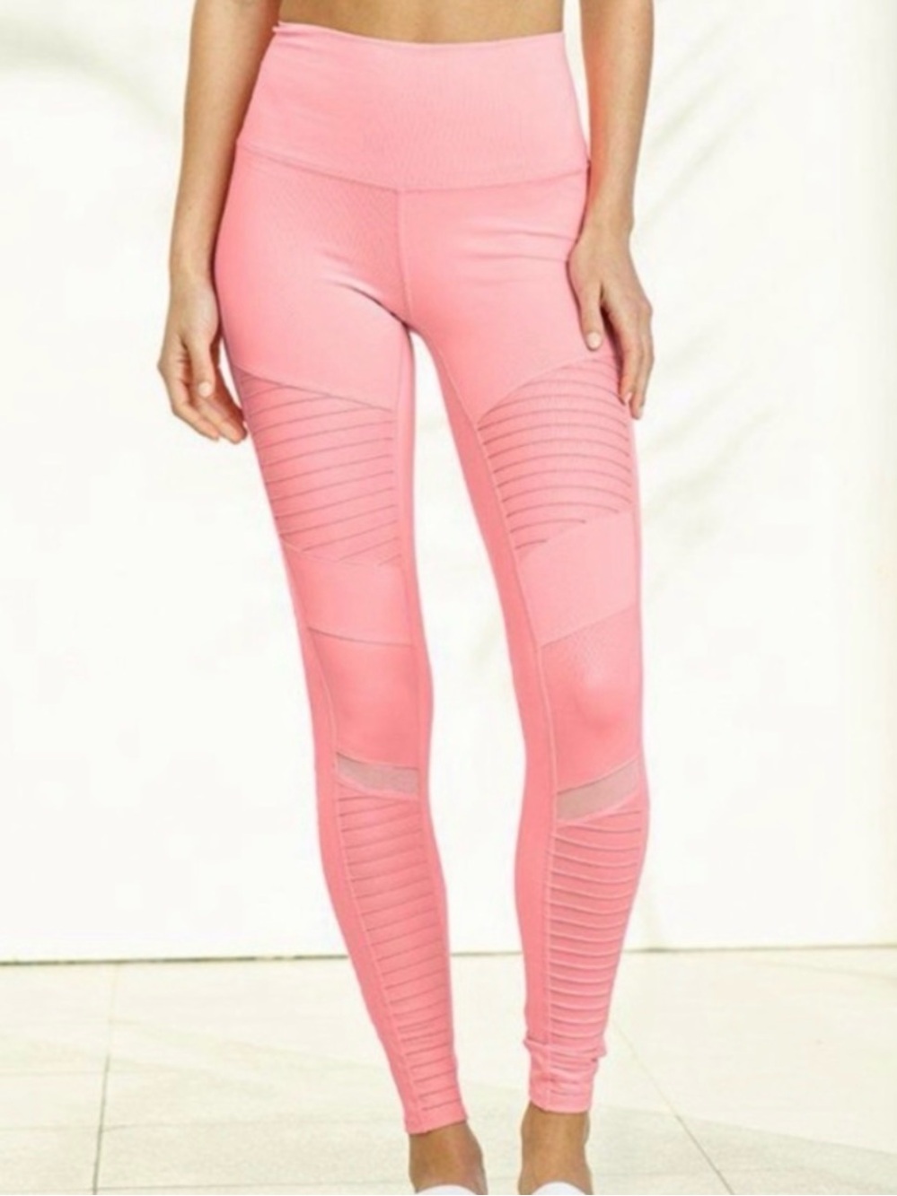 NWT ALO YOGA Moto Legging in macaron pink Size S